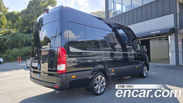 Hyundai Solati 15-seater Luxury 2022 — фото 2
