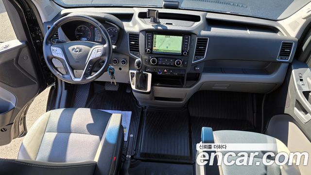 Hyundai Solati 15-seater Luxury 2022 — фото 7