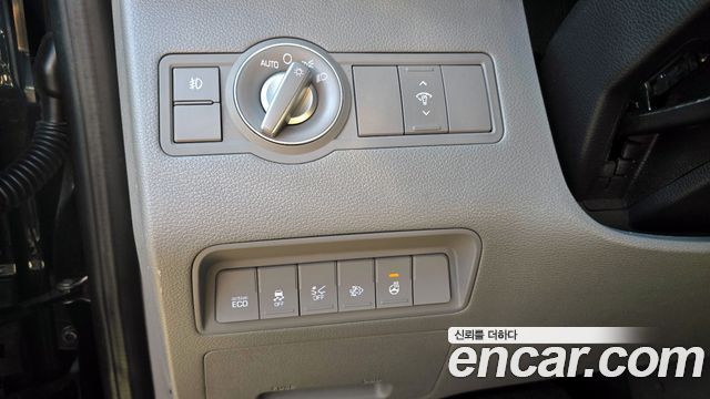 Hyundai Solati 15-seater Luxury 2022 — фото 14