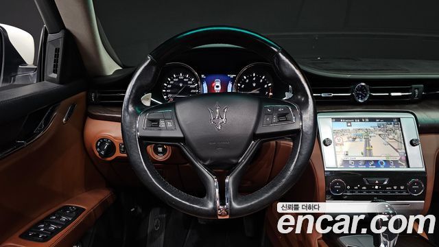 Maserati Quattroporte 3.0 V6 2016 — фото 13