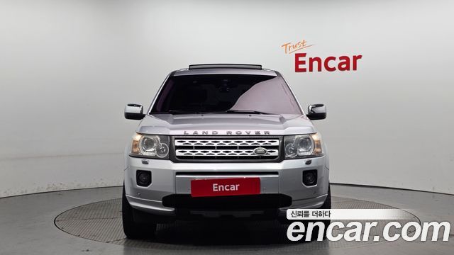Land Rover Freelander 2 2.2 SD4 HSE 2011 — фото 3