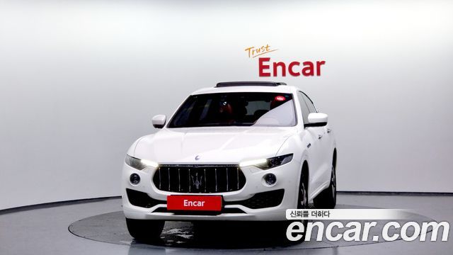 Maserati Levante 3.0 Diesel AWD GranLusso 2018 — фото 3