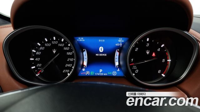 Maserati Levante 3.0 Diesel AWD GranLusso 2018 — фото 8