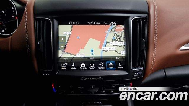 Maserati Levante 3.0 Diesel AWD GranLusso 2018 — фото 14