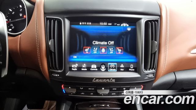 Maserati Levante 3.0 Diesel AWD GranLusso 2018 — фото 15