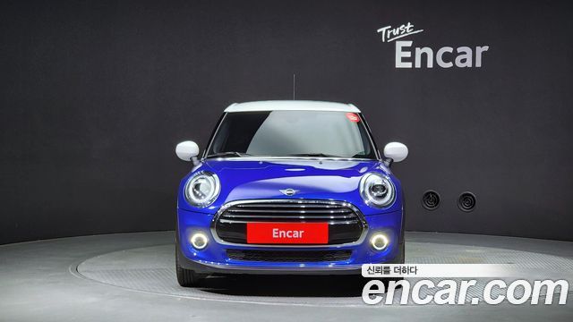 MINI Cooper 5Door Standard 3rd 2020 — фото 3