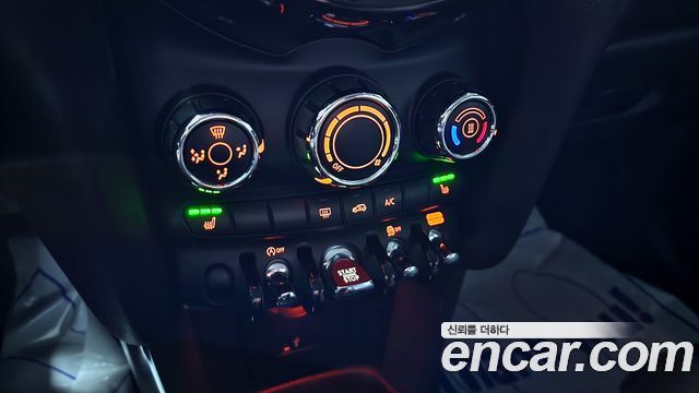 MINI Cooper 5Door Standard 3rd 2020 — фото 16