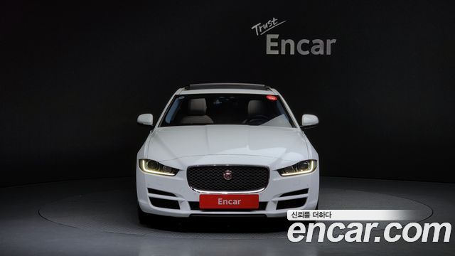 Jaguar XE 20d Prestige 2016 — фото 3
