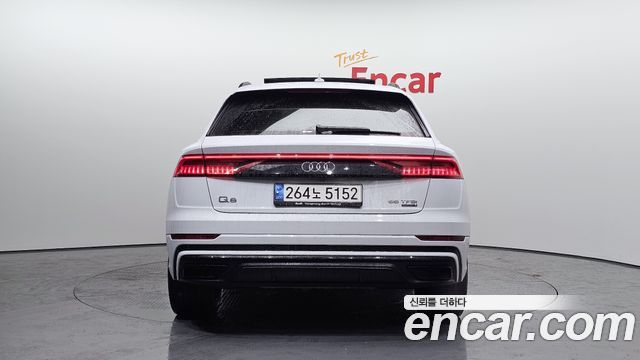 Audi Q8 (4M) 55 TFSI Quattro Premium 2021 — фото 4