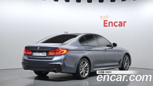 BMW 5 Series (G30) 530i xDrive M Sport Package Plus 2017 — фото 2