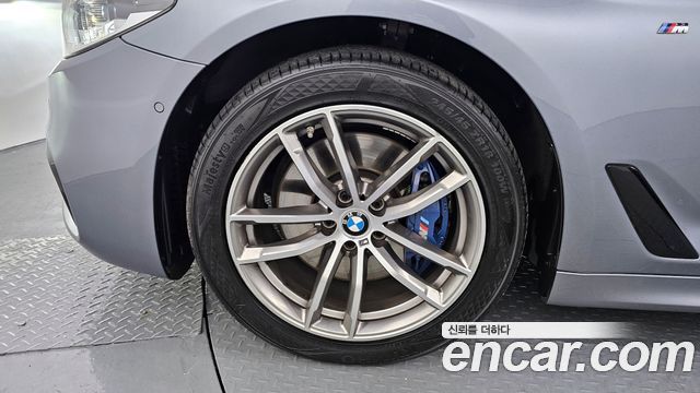 BMW 5 Series (G30) 530i xDrive M Sport Package Plus 2017 — фото 5