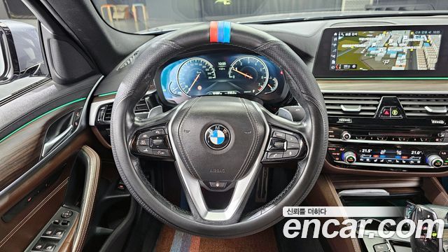BMW 5 Series (G30) 530i xDrive M Sport Package Plus 2017 — фото 13