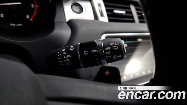 Land Rover Range Rover Evoque 2.0 TD4 SE 2017 — фото 18