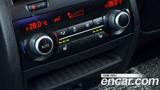 BMW 5 Series (F10) 528i xDrive 2014 — фото 19