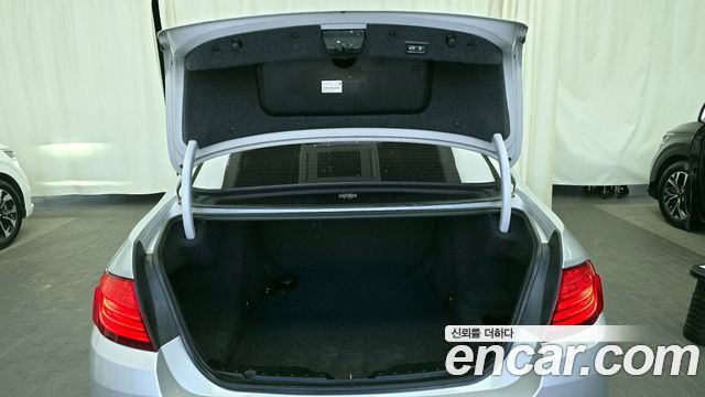 BMW 5 Series (F10) 528i xDrive 2014 — фото 20