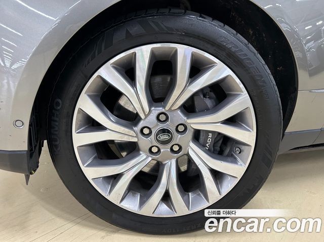 Land Rover Range Rover (IV) 4.4 SDV8 AB LWB DIESEL 2019 — фото 7