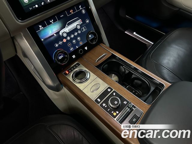 Land Rover Range Rover (IV) 4.4 SDV8 AB LWB DIESEL 2019 — фото 15