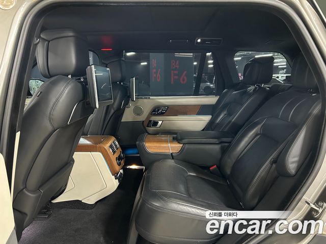 Land Rover Range Rover (IV) 4.4 SDV8 AB LWB DIESEL 2019 — фото 17