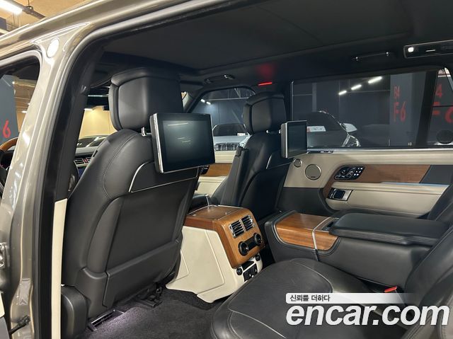 Land Rover Range Rover (IV) 4.4 SDV8 AB LWB DIESEL 2019 — фото 18