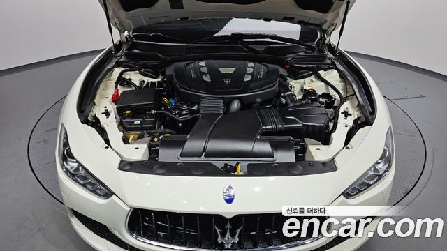 Maserati Ghibli 3.0 Diesel 3rd 2016 — фото 6
