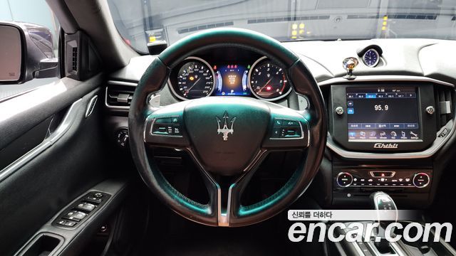 Maserati Ghibli 3.0 Diesel 3rd 2015 — фото 13