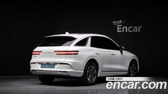 Genesis Electrified (GV70) e-AWD 2022 — фото 2