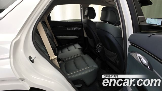 Genesis Electrified (GV70) e-AWD 2022 — фото 16