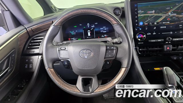 Toyota Alphard (IV) 2.5 HEV Executive AWD 2024 — фото 13