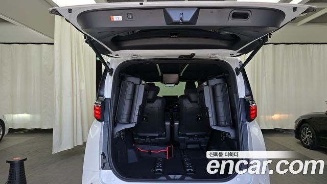 Toyota Alphard (IV) 2.5 HEV Executive AWD 2024 — фото 20