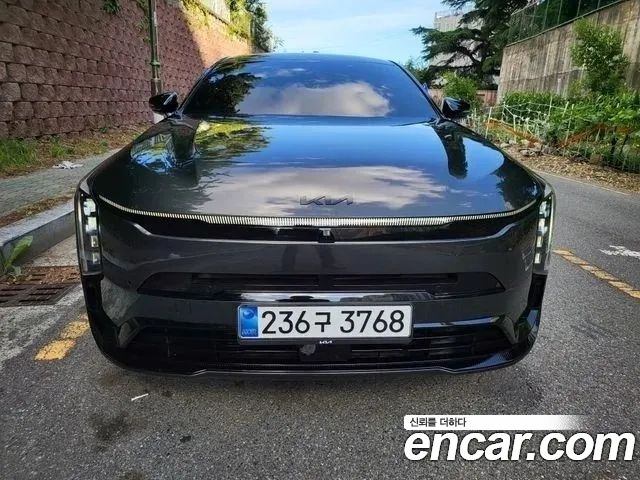 Kia K8 Hybrid Signature Black