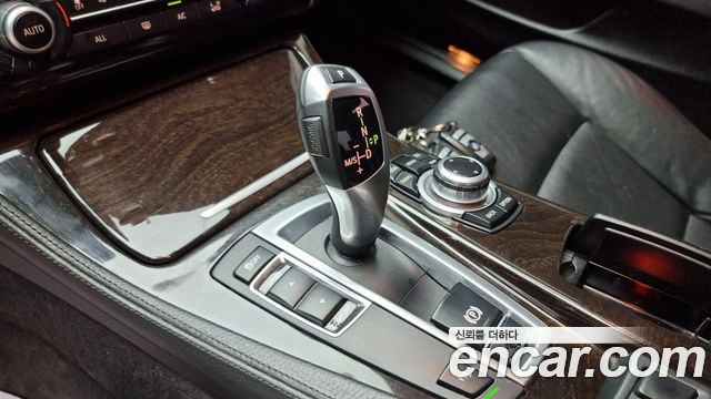 BMW 5 Series (F10) 520d 2013 — фото 9