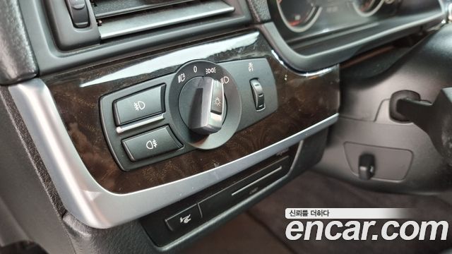 BMW 5 Series (F10) 520d 2013 — фото 15