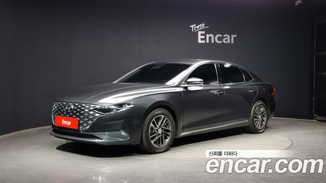 Hyundai Grandeur (IG) 3.0 LPi Rent Car Premium