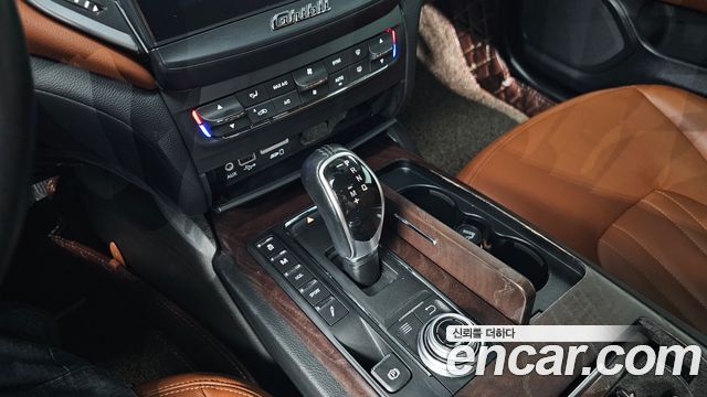 Maserati Ghibli 3.0S Q4 3rd 2018 — фото 9