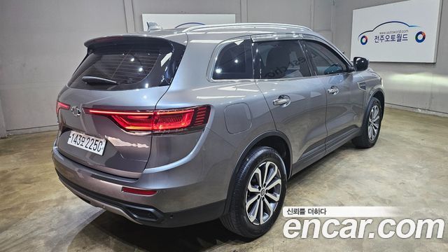 Renault Korea QM6 2.0 LPe LE Signature 2WD 2022 — фото 3