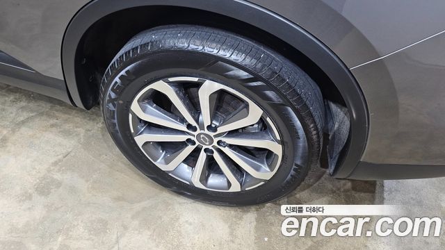 Renault Korea QM6 2.0 LPe LE Signature 2WD 2022 — фото 5