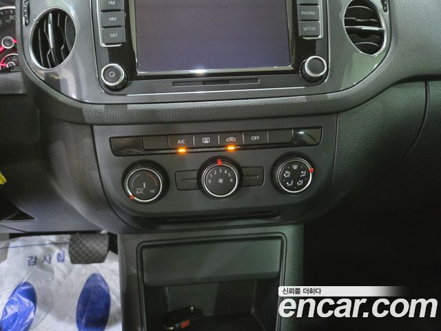 Volkswagen Tiguan 2.0 TSI 5N 2015 — фото 16