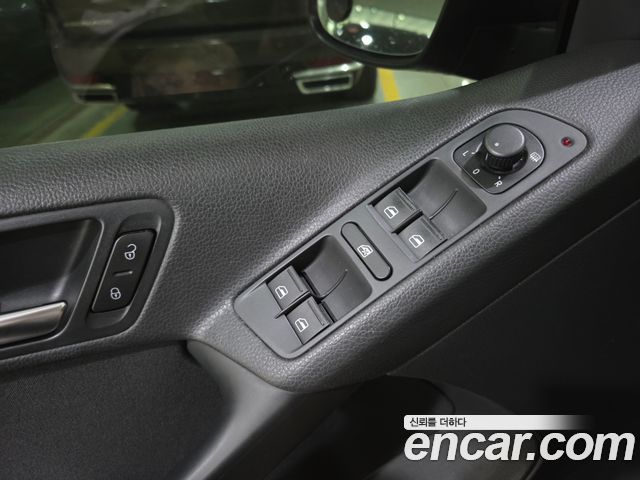 Volkswagen Tiguan 2.0 TSI 5N 2015 — фото 19
