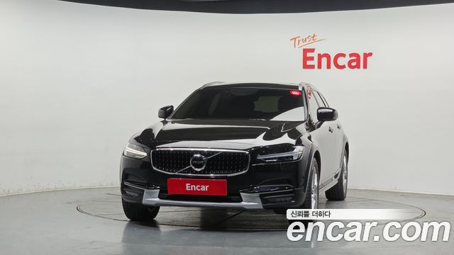 Volvo V90 Cross Country D5 AWD 2017 — фото 3