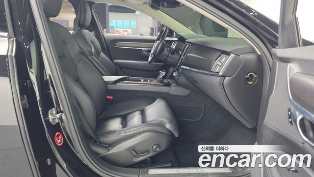Volvo V90 Cross Country D5 AWD 2017 — фото 11