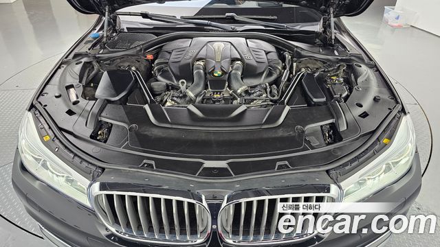 BMW 7 Series (G11) 750Li xDrive 2016 — фото 6