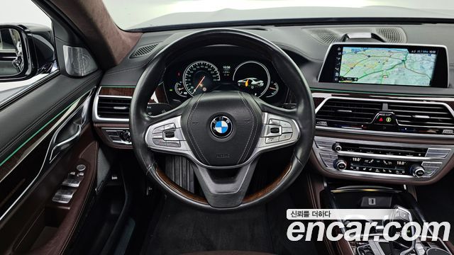 BMW 7 Series (G11) 750Li xDrive 2016 — фото 13