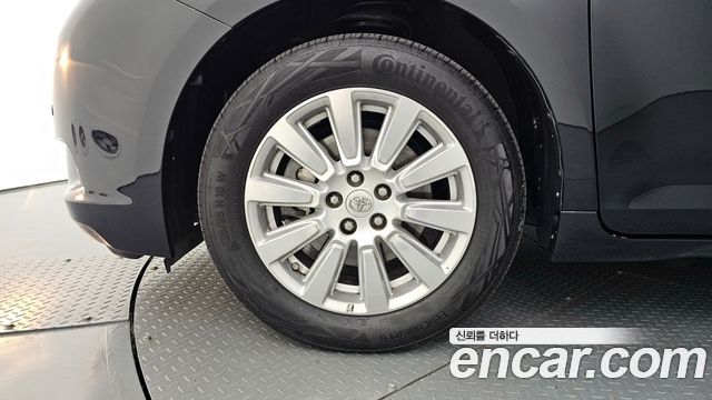 Toyota Sienna 3.5 AWD 2017 — фото 5