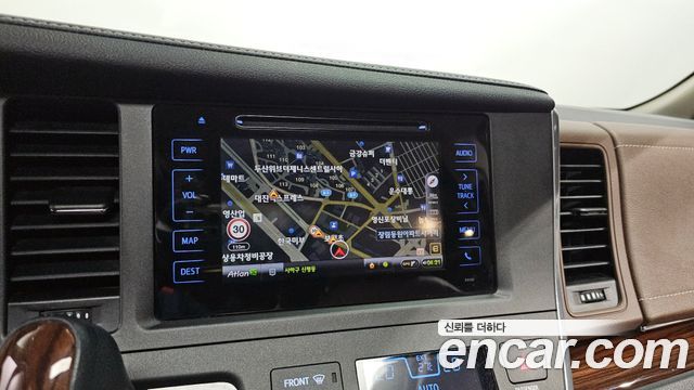 Toyota Sienna 3.5 AWD 2017 — фото 14