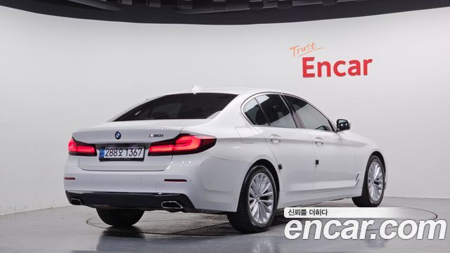 BMW 5 Series (G30) 530i Luxury 2021 — фото 2