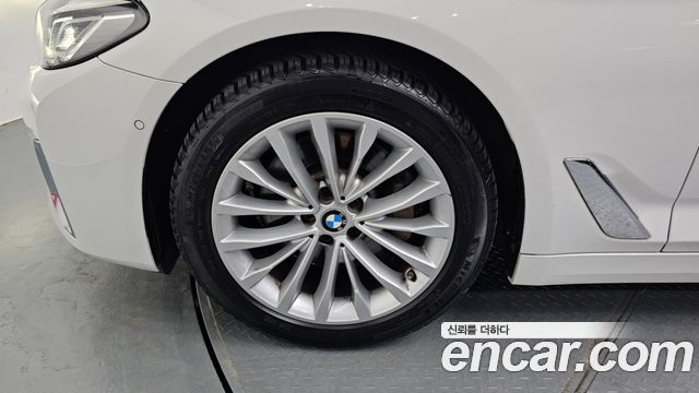 BMW 5 Series (G30) 530i Luxury 2021 — фото 5