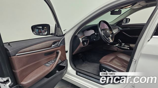 BMW 5 Series (G30) 530i Luxury 2021 — фото 10