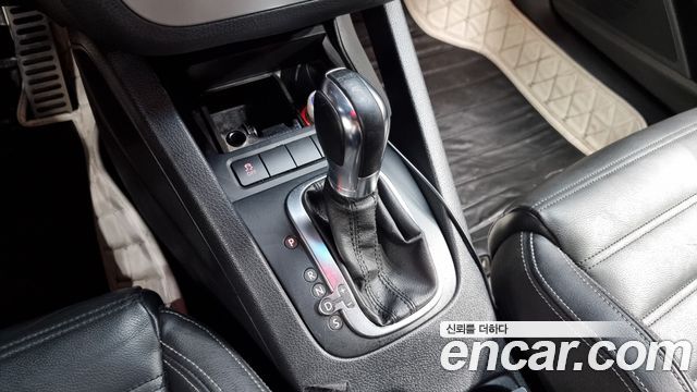 Volkswagen Scirocco 2.0 TDI R-Line 2012 — фото 9