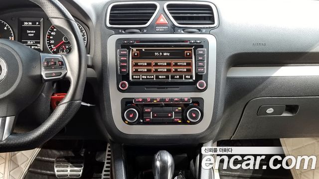 Volkswagen Scirocco 2.0 TDI R-Line 2012 — фото 14