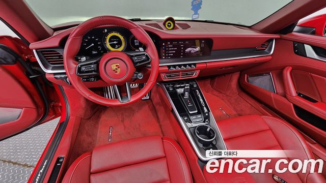 Porsche 911 (992) Turbo S Cabriolet 2022 — фото 7
